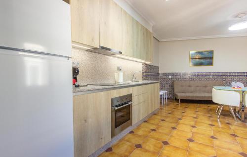 Konyha, Cozy Apartment In Orihuela With Wifi in Orihuela