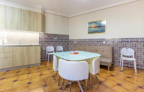 Konyha, Cozy Apartment In Orihuela With Wifi in Orihuela