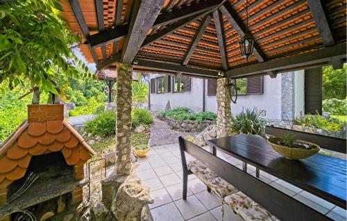 المنظر الخارجي, Beautiful Home In Donji Zvecaj With Wifi in Donji Zvečaj