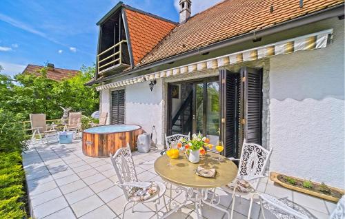 المنظر الخارجي, Beautiful Home In Donji Zvecaj With Wifi in Donji Zvečaj
