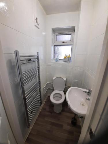 Lovely 4-bed House in Walmley, Birmingham (fotografie 4)