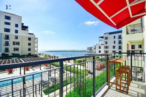 บริการและสิ่งอำนวยความสะดวก, Luxury Escapes - Sea View 1Bed Apartment in Port de Lamer near ลาแมร์