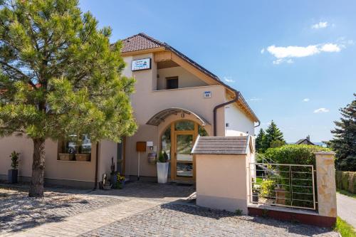 Balaton Fantasy Villa 2