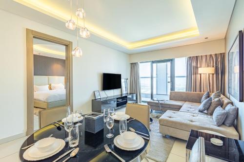 Dubai Dreaming Stylish 1BR DAMAC Towers Paramount - image 11