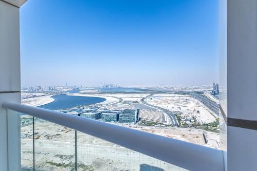Dubai Dreaming Stylish 1BR DAMAC Towers Paramount - image 9