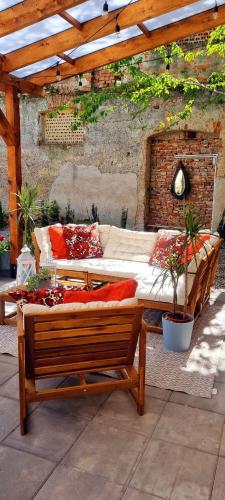 . Glamping Tajemniczy Ogród