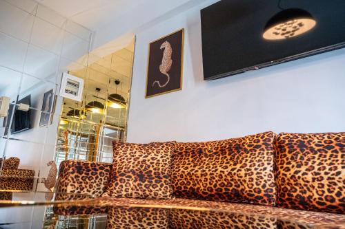 Luxury Suites - main image