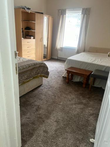 Two bed terraced house in Toller