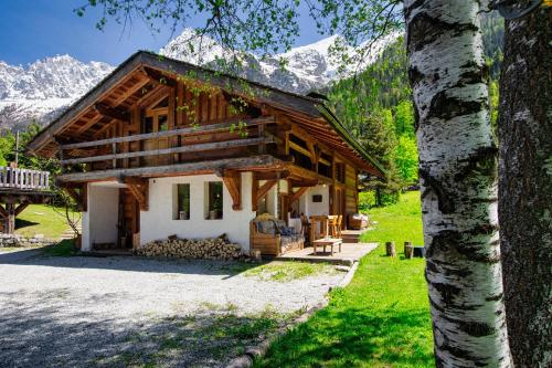 Warm & Cosy 3BR Chalet w/ Fireplace in Nature - Location, gîte - Les Houches