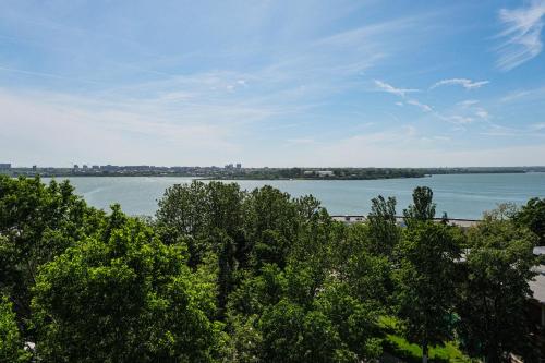Panoramic Mamaia Hotel