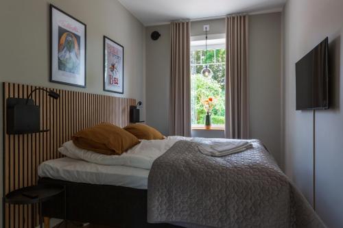 1 queen bed