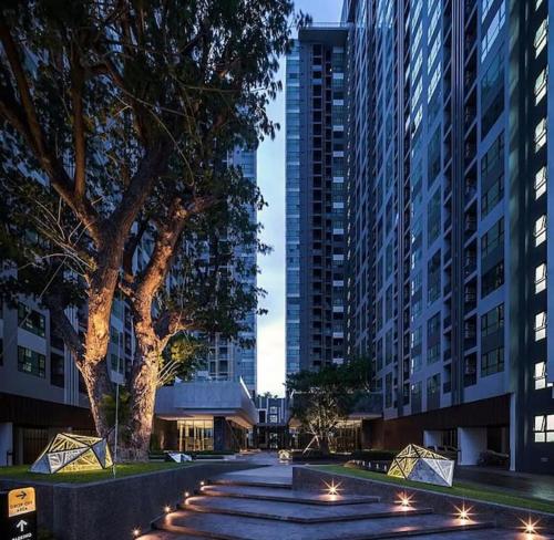 The base B condo central Pattaya 2
