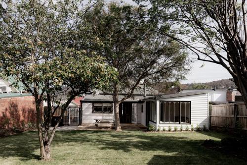 Maple House - Charming family cottage in Sandy Bay, Sandy Bay