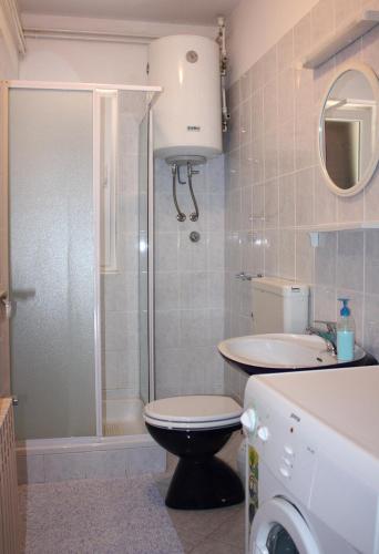 Two-Bedroom Apartment image 7