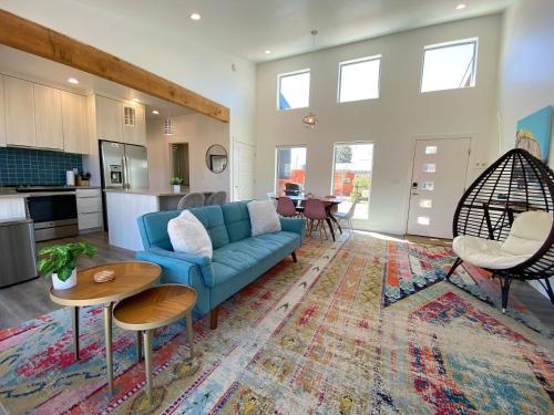 Timber & Tin E 2Bed 2Bath w Pool & Rooftop Deck, Kanab (foto 5)