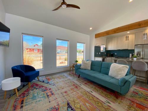 Timber & Tin E 2Bed 2Bath w Pool & Rooftop Deck, Kanab (foto 8)