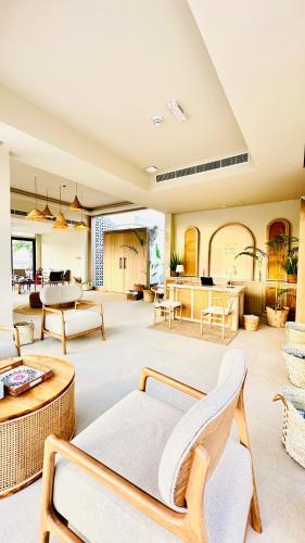 Ghaf Pool Villa's in Tiwi