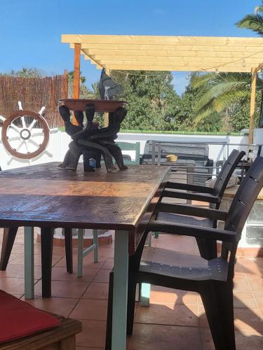 Captain Morgan House, Arona (fotografie 3)