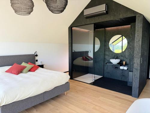 Durbuy insolite - Romantic Escape in Petite-Eneille