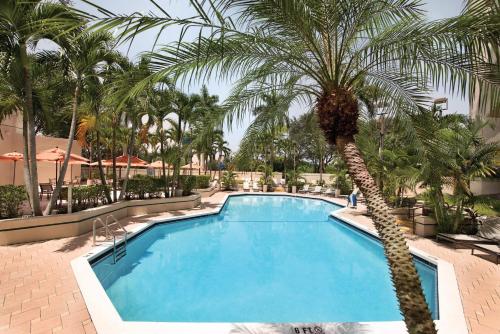 Cozy Two Room Suite with Modern Touches and Pool in Boca Raton, USA
