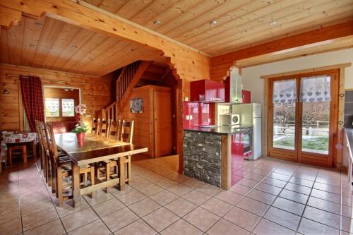 Facilities, Manupa Clevie near Restaurant Le Petit Coq
