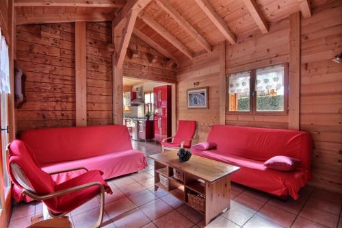 Facilities, Manupa Clevie near Restaurant Le Petit Coq
