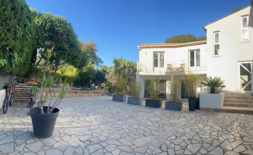 "LES ALIZES" Cote jardin Proche Bord de mer in Saint-Raphael