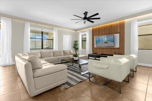 6 Bedrooms 6 Bathrooms Champions Gate 1483 Rf image