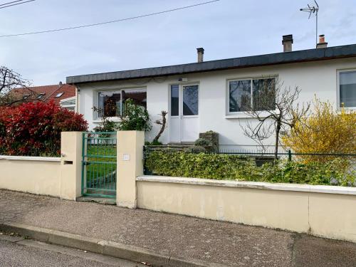 Maison familiale avec jardin proche Rouen centre et Armada - Location saisonnière - Sotteville-lès-Rouen