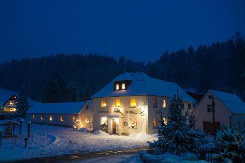 Gasthaus Stollmühle - Accommodation - Stützengrün