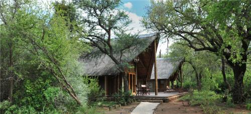 Black Rhino Game Lodge