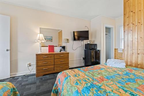 Double or twin room, economy, street view, pets allowed