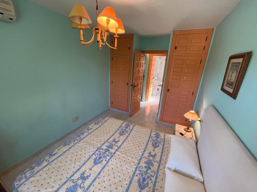 One-Bedroom Apartment with Pool View image 3