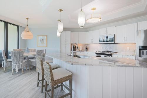 Phoenix on the Bay 1506 condo in 卡斯威爾