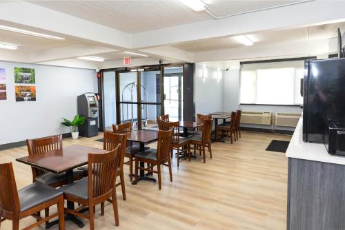 Étterem, Coratel Inn & Suites - Mankato in Mankato