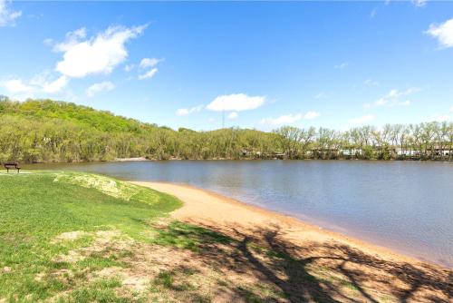 Coratel Inn & Suites Mankato - image 11