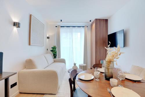 Newly renovated apartment near Opera for 6 people