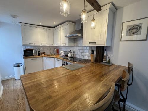 外部景觀, Rose Cottage - Central Dartmouth in 達特茅斯市中心