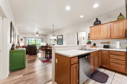 Fairway to Heaven Condo in Branson West, USA