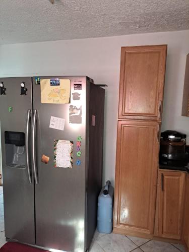 ห้องครัว, Cozy 2BR/1BA retreat in St.Kitts close to airport in บาสเซตเตอร์เร่