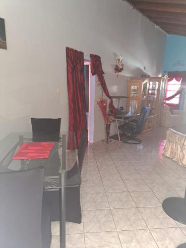 สิ่งอำนวยความสะดวก, Cozy 2BR/1BA retreat in St.Kitts close to airport in บาสเซตเตอร์เร่