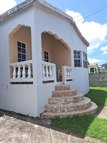 ทัศนียภาพภายนอกโรงแรม, Cozy 2BR/1BA retreat in St.Kitts close to airport in บาสเซตเตอร์เร่