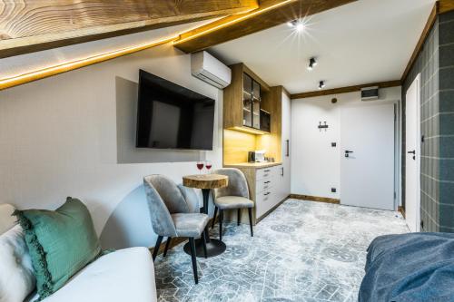 Apartamenty ForRest Krupówki - image 8