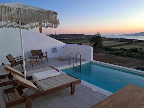 Ariadne's Crown Luxury Suites with Private Pool