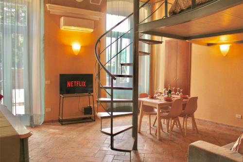 The Painter’s Nest + Lake Garden - Lugano