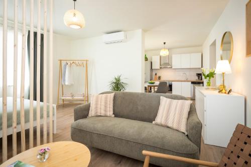 Cozy Room & Studio Kali
