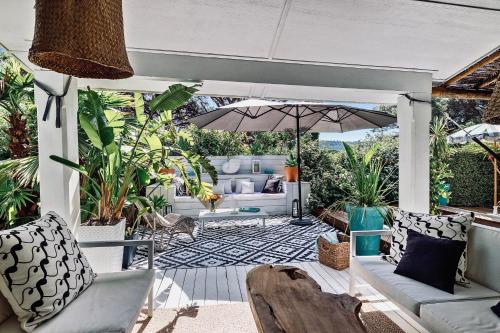 Casa Bambou An hidden gem near Saint Tropez with private pool in Гассон