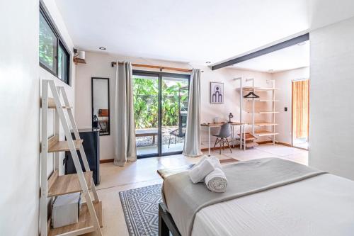 Believe Surf & Yoga Lodge Santa Teresa in Санта Тереза