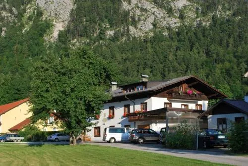 Gästehaus Riki Oberschmid in Steinbach am Attersee, Österreich
