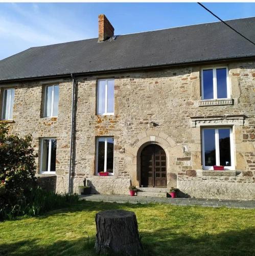 La Petellerie, maison de campagne avec piscine pour un séjour détente